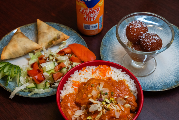 Tandoori Butter Chicken - plat indien du menu du Kashmir Café à Montreuil